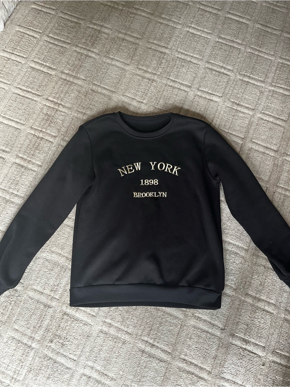 New York Crew Neck